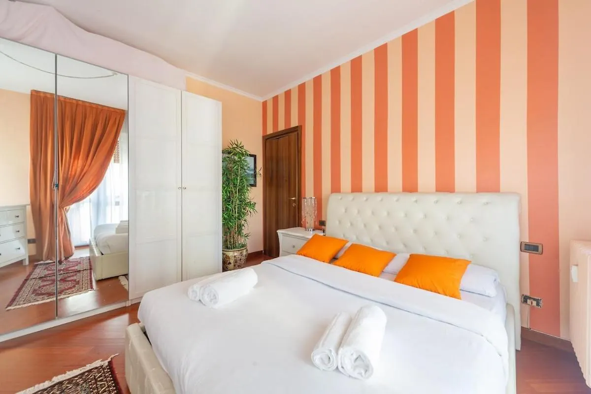 Splendido Trilocale Nolo - Loreto Milano 0*,  Italien